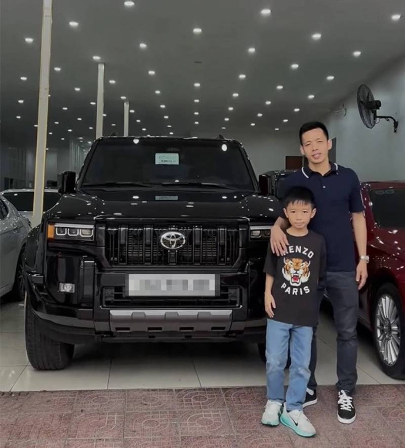 Top 9 Cầu Thủ Chơi Xe Sang: Biểu Tượng Của Đẳng Cấp Và Thành Công 3 Văn Quyết